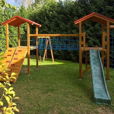 Guest house Apartmany Slezsky Dum 4*